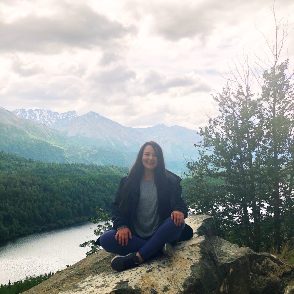 Meet your Posher, Alyssa